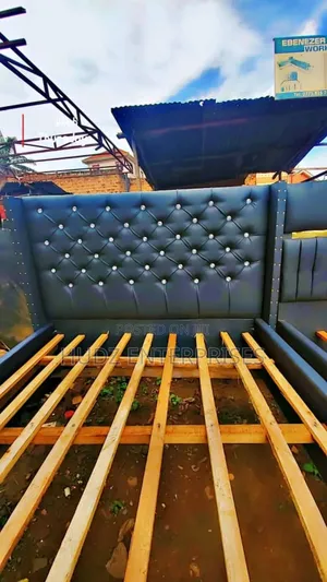 5x6 Black Leather Dressed Bed