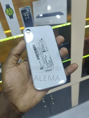 Apple iPhone XR 64 GB White