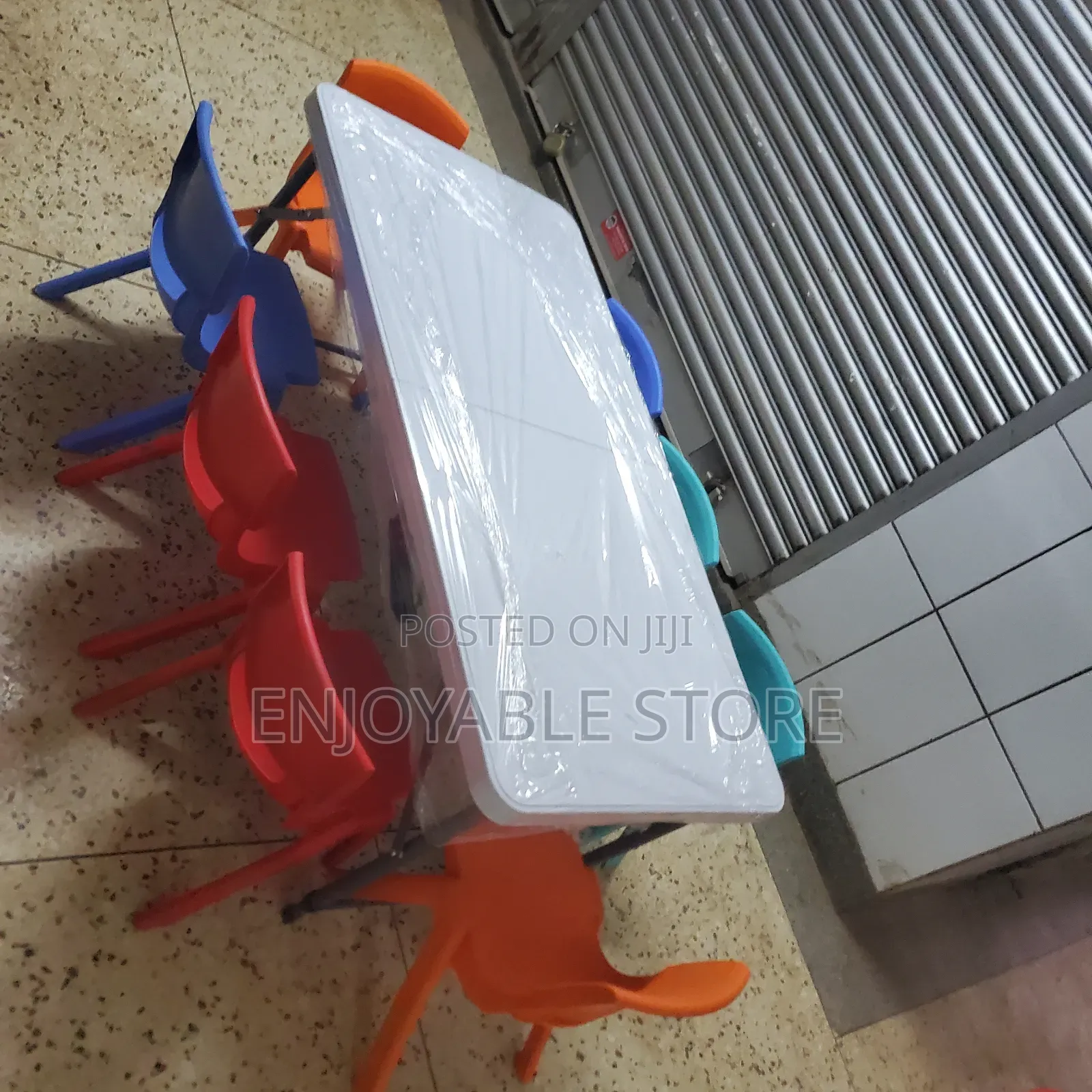 High Quality Plastic Kids Chairs and Table
