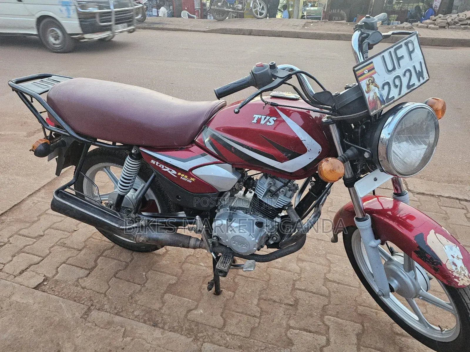 TVS HLX 125 2022 Red