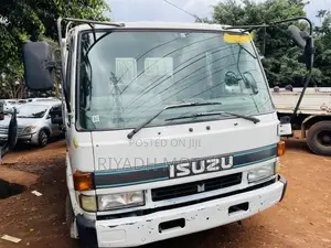 Isuzu 6HE1 Engine