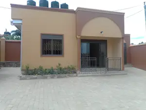 1bdrm Bungalow in Kira Estate, Central Division for rent