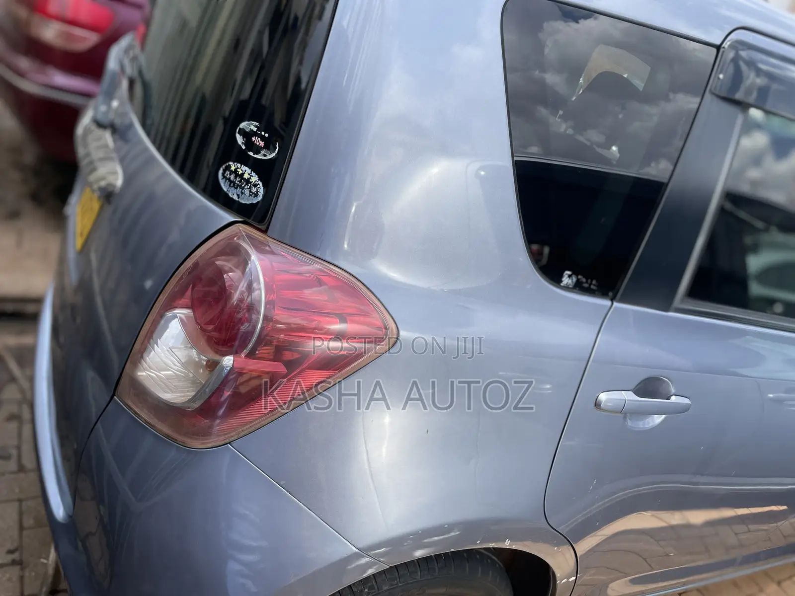 Toyota Ractis 2008 Blue