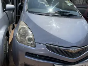 Toyota Ractis 2008 Blue