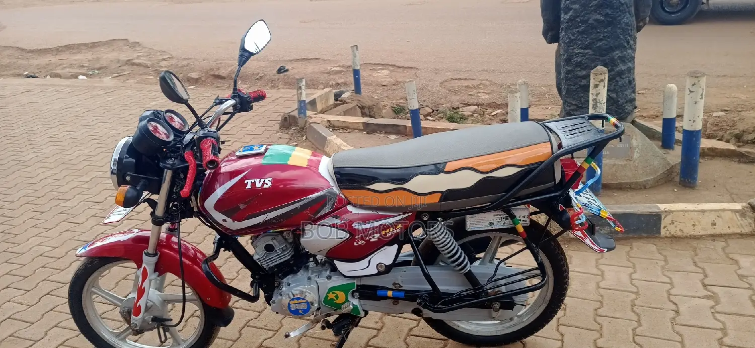 TVS HLX 125 2023 Red