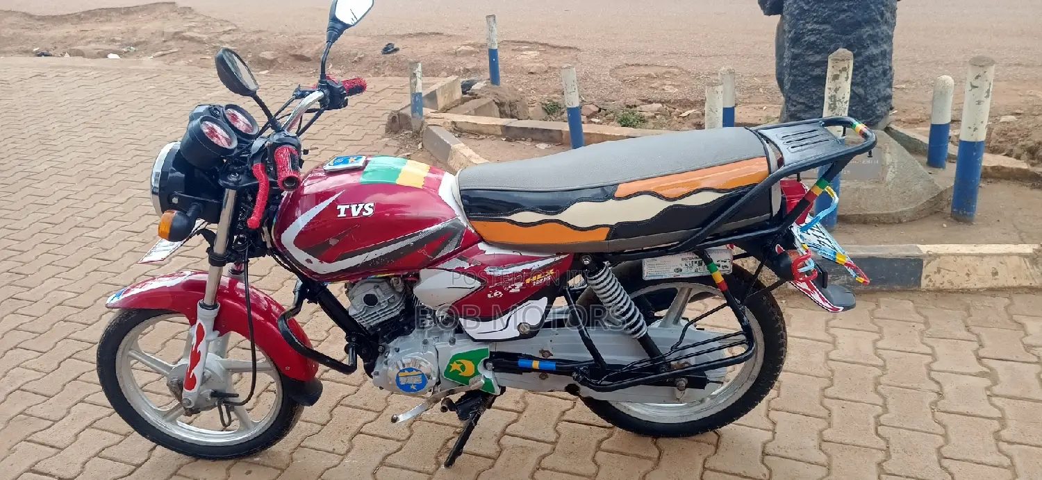 TVS HLX 125 2023 Red