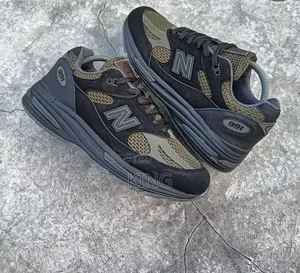 New Balance 991v2 "Stone Island