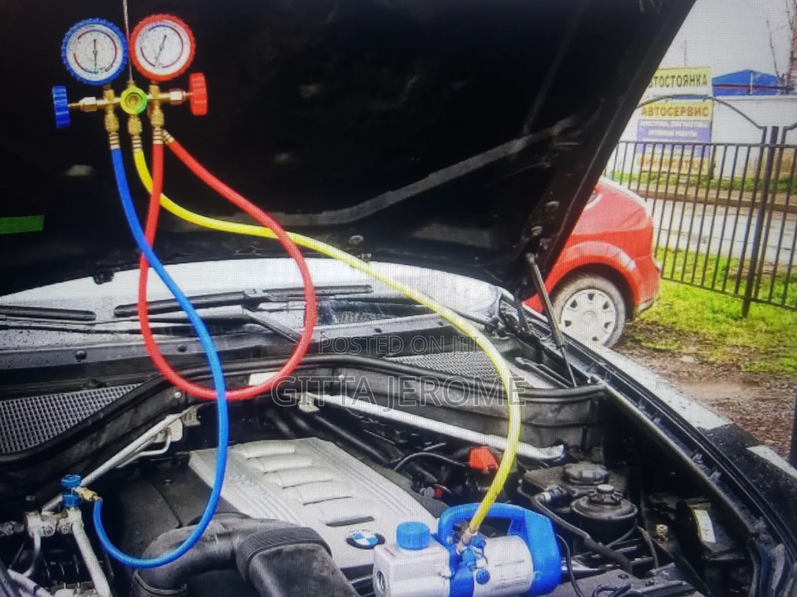 Car AC Refrigerant Recharge 08