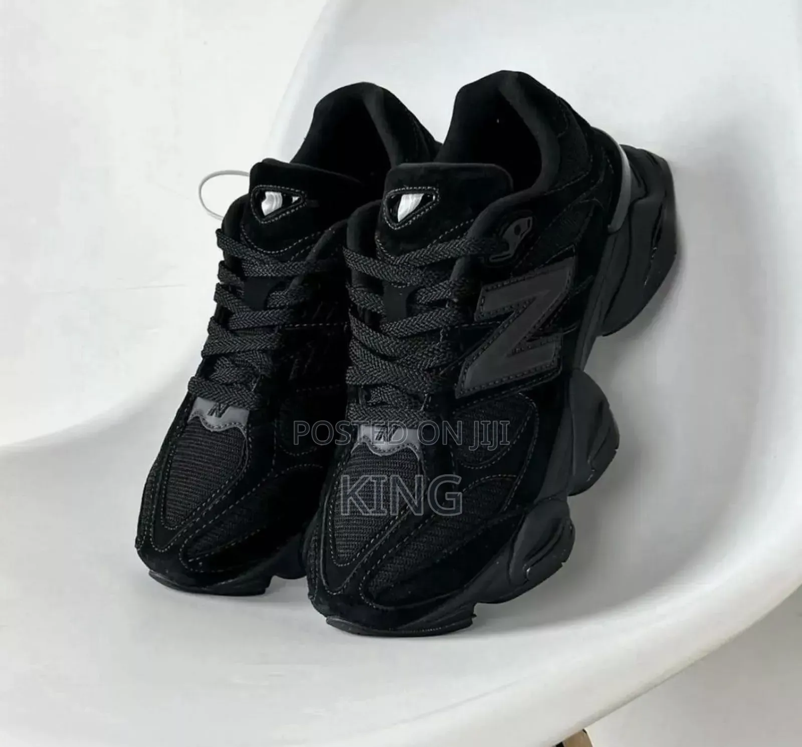 Black New Balance Men's 9060