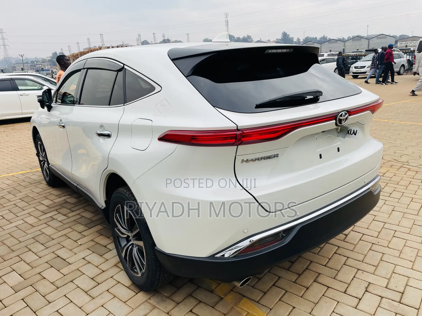 Toyota Harrier 2022 White
