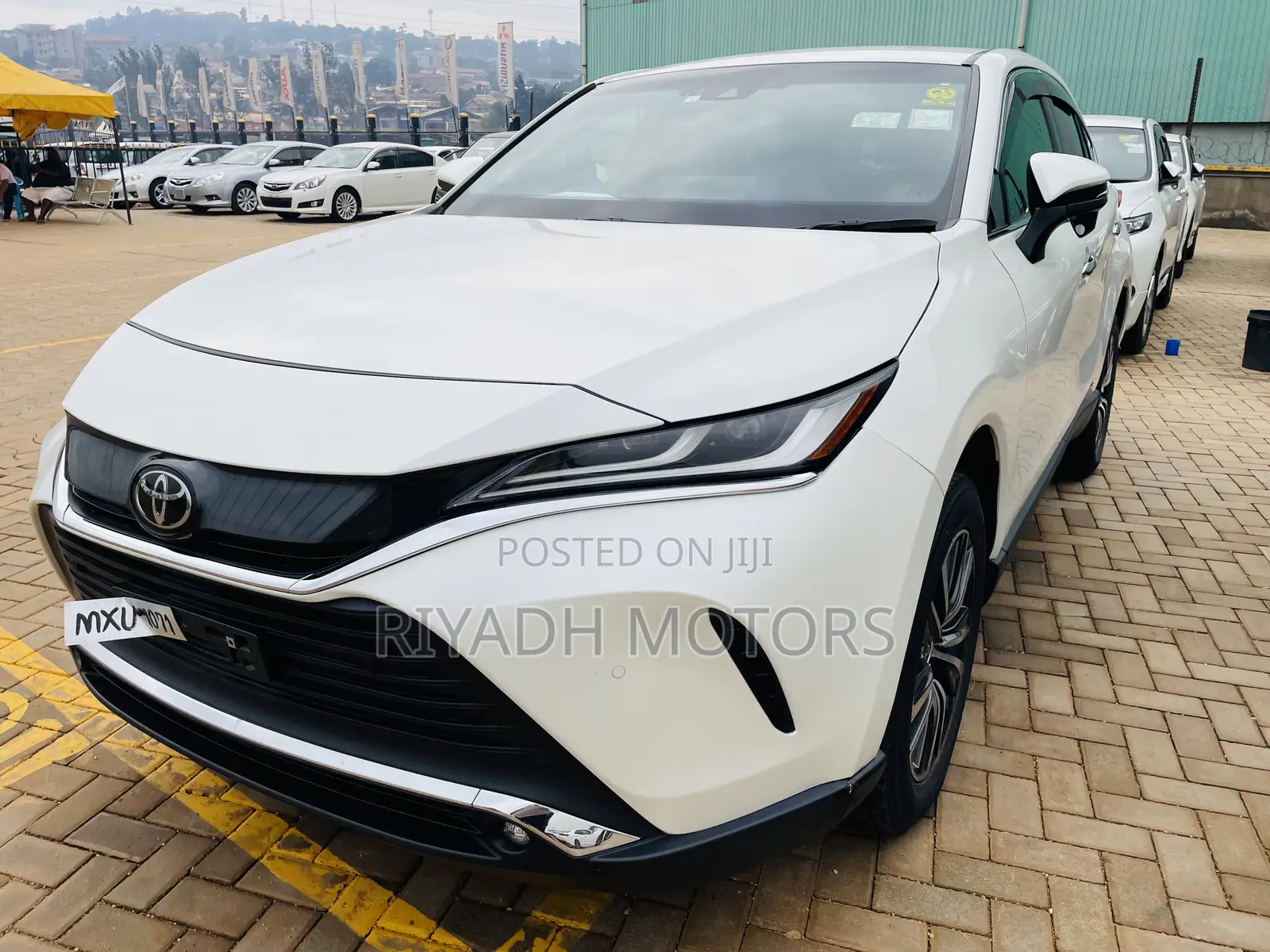 Toyota Harrier 2022 White