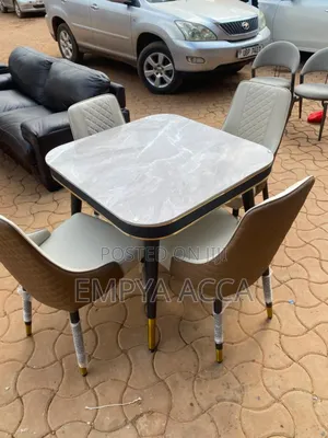 Mable Dining Set