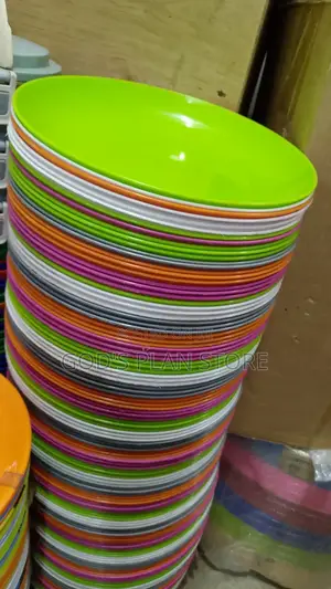 Plastic Plates Plastic Plates 12pcs