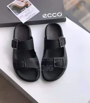 ECCO Leather Black Sandals. Certified