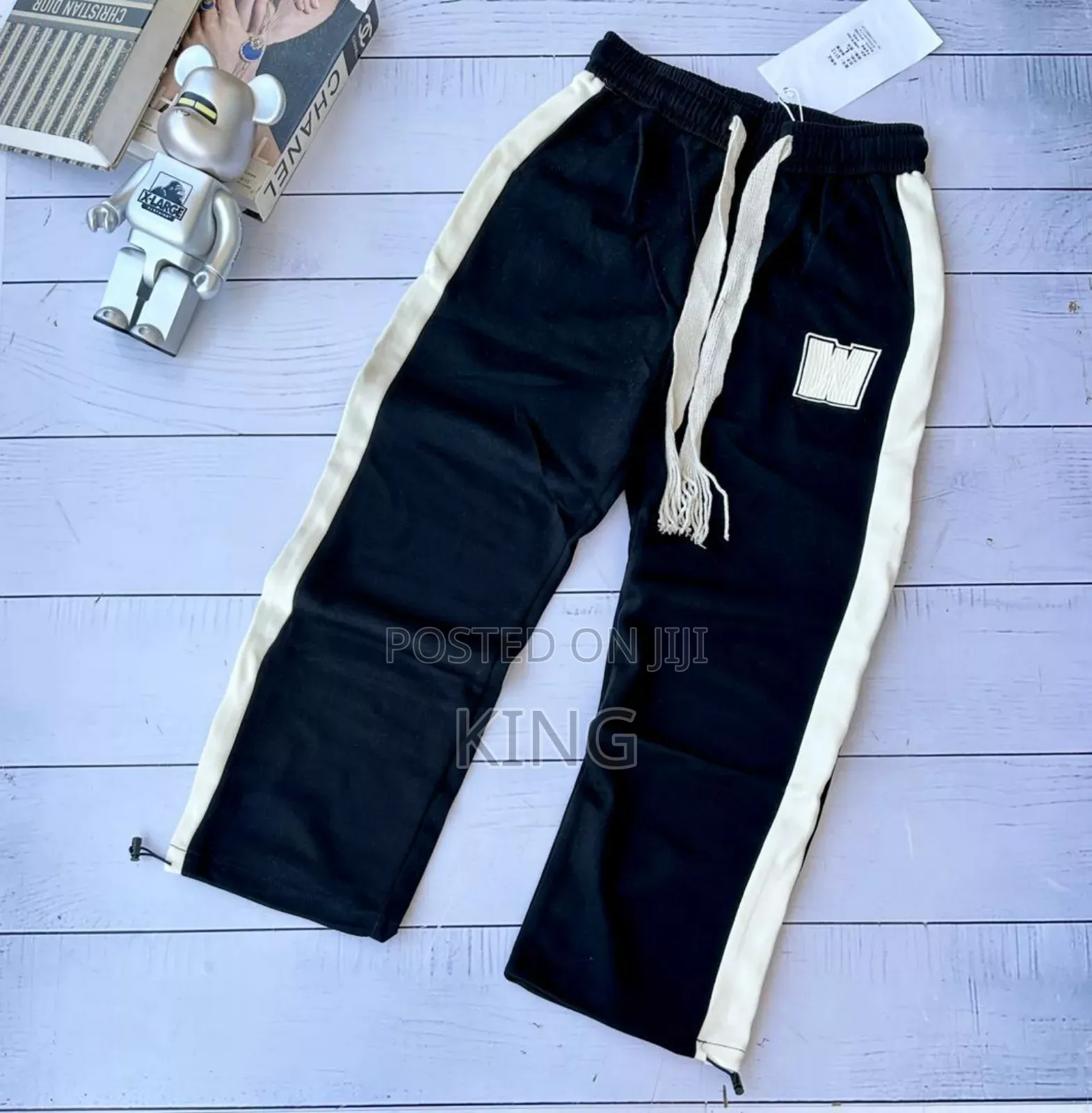Nota Atmost Sweater Pants