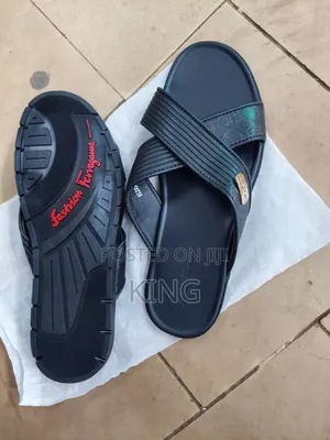 Supreme Men's Casual Leather Sandals