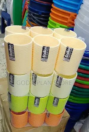 Stallion Plastic Cups 12pcs