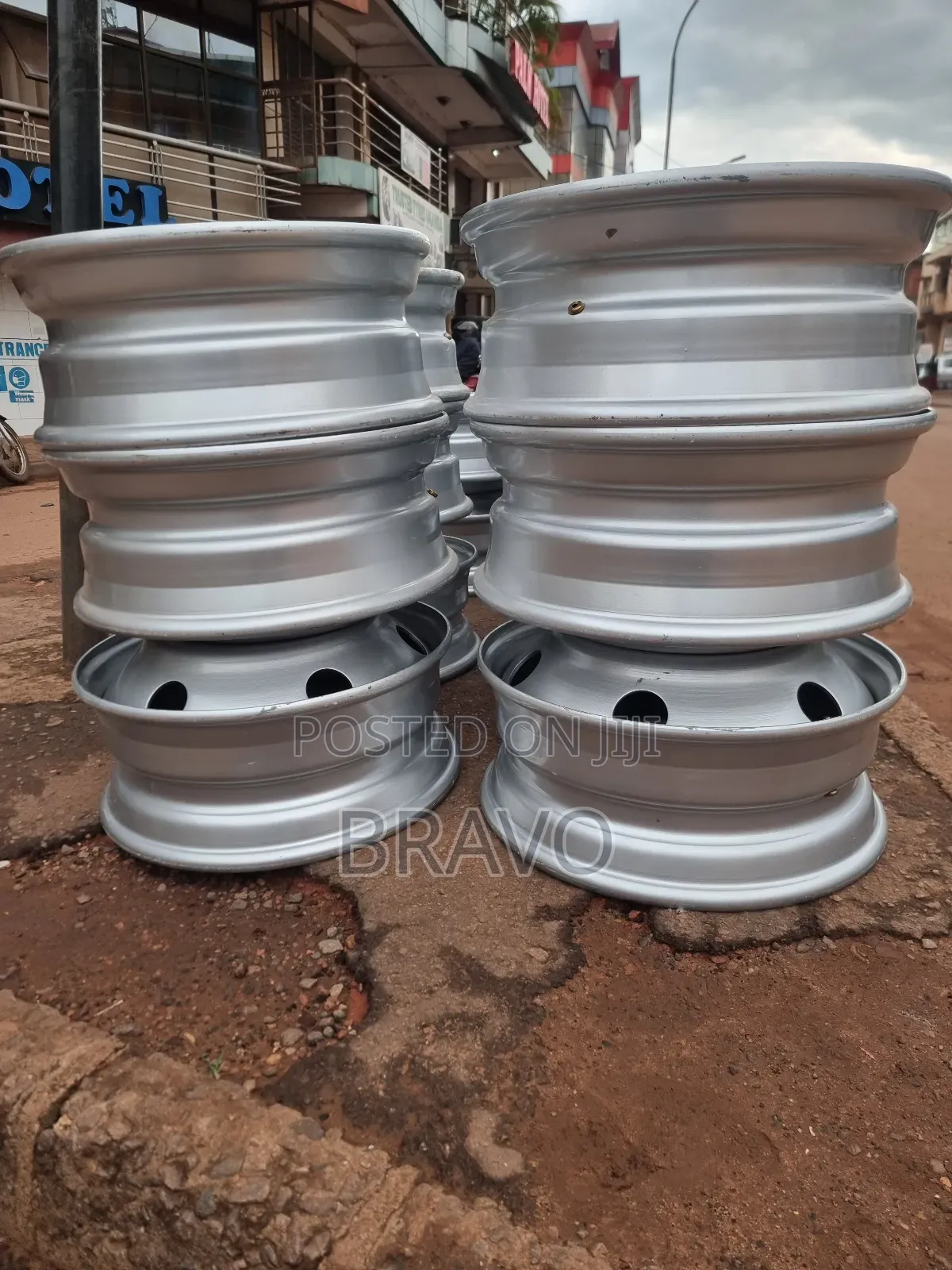 Rims for Fuso 19.5 Silver.
