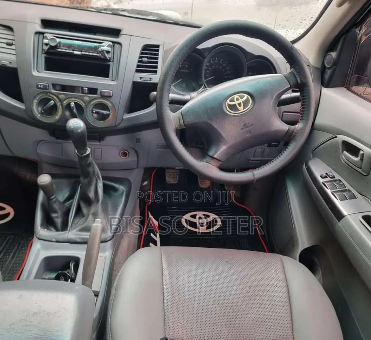 Toyota Hilux 2.5 D-4D 4X4 SRX 2009 Silver