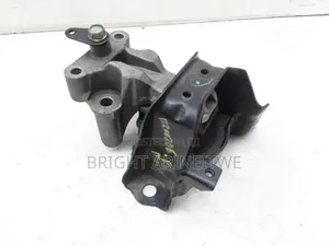 Engine Mounting for Nissan Note