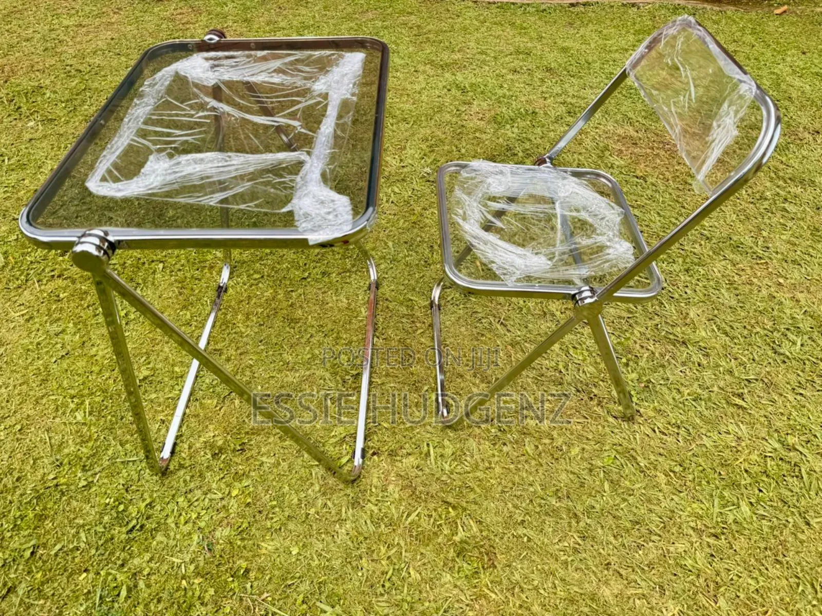Folding Acrylic Chair and Table