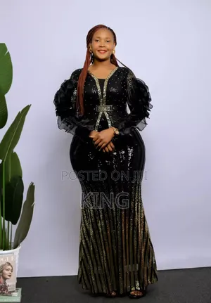 Classn High Fashion Dress
