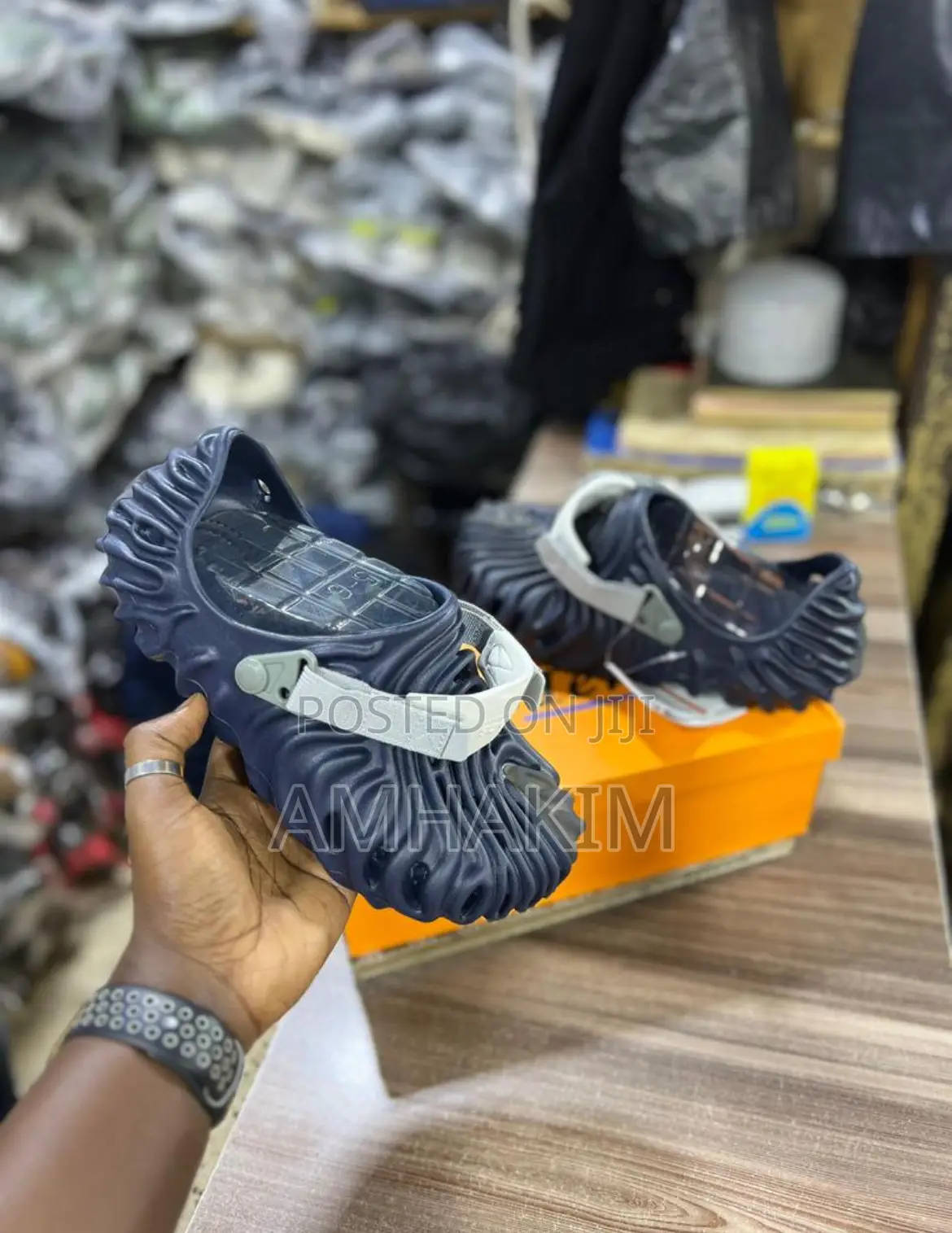 New Classic Comfortable Crocs in Stock