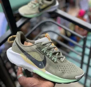 Original Olive Green Nike Pegasus Trail 5 Running Sneakers