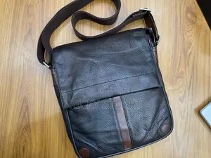Simple Leather Crossbag