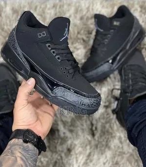 Air Jordan 3 Retro Black Cat