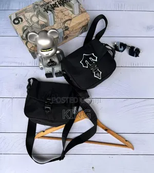 Top Classic Crossbody Bag