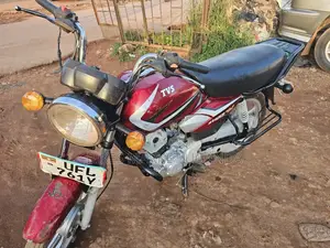 TVS HLX 125 2022 Red