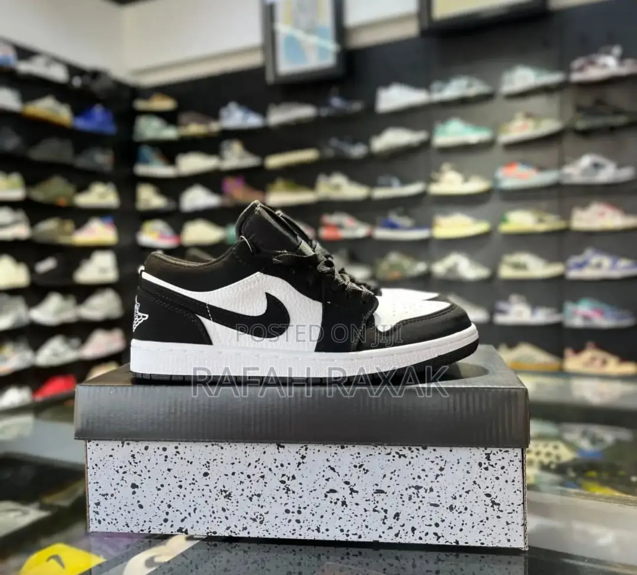 Unisex Nike Air Jordan 1 Low Panda Black/White Sneaker