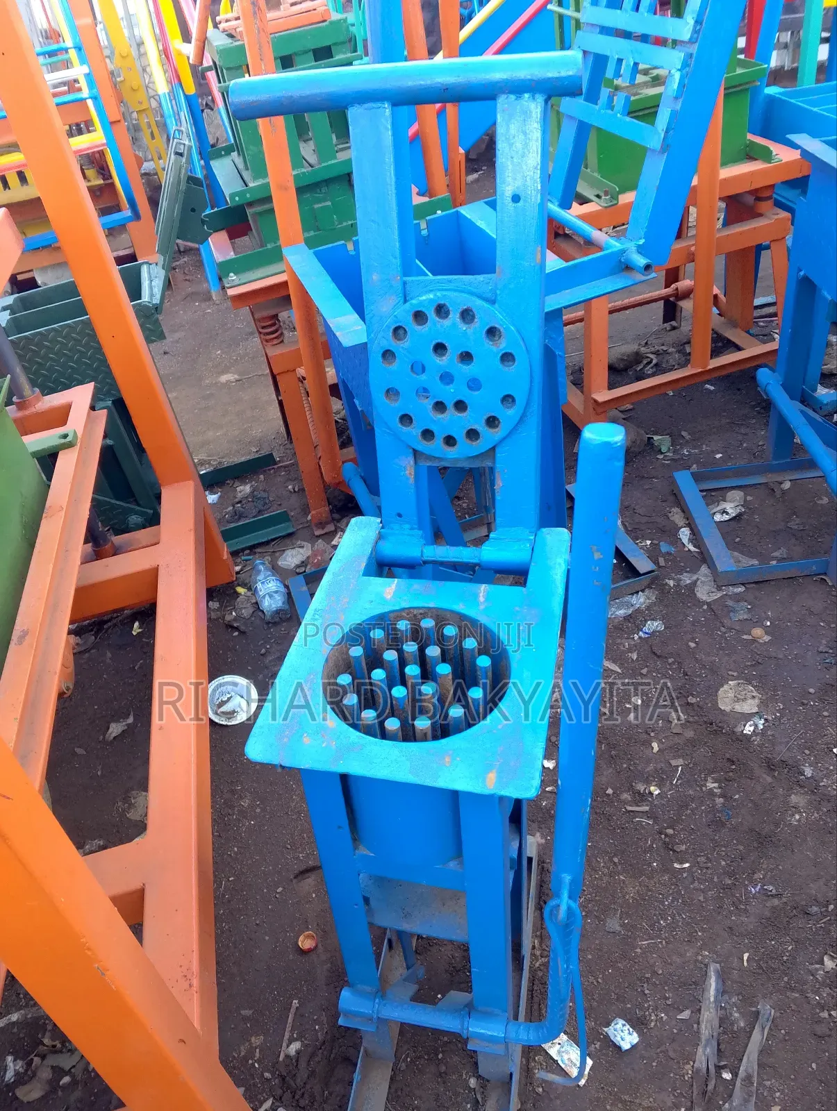 Single Briquette Making Machine