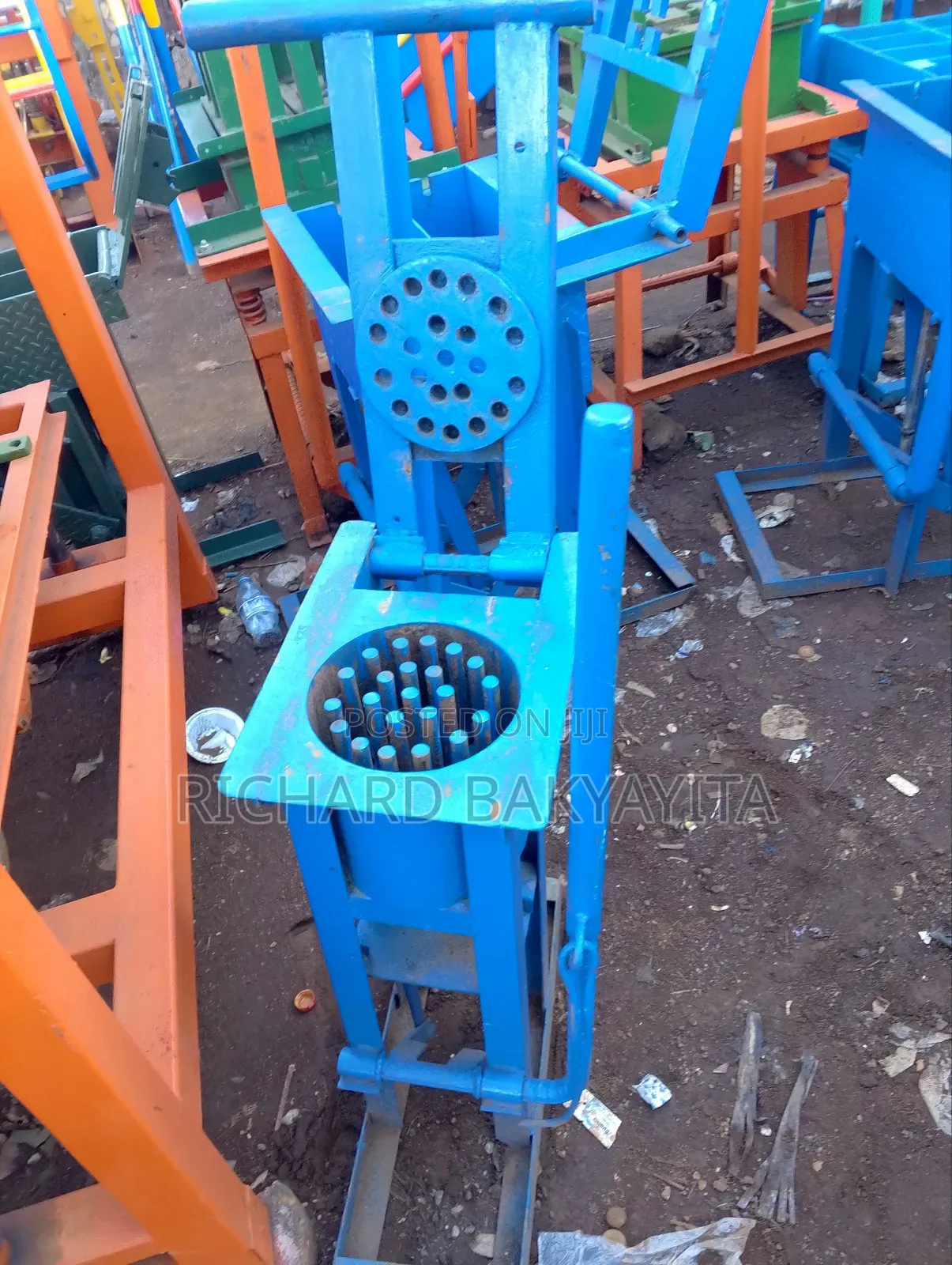 Single Briquette Making Machine