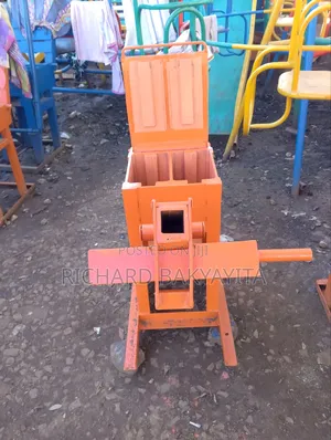 Double Interlocking Block Machine
