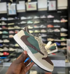 Original Air Jordan 1 Low Cactus Jack X Travis Scott Sneaker