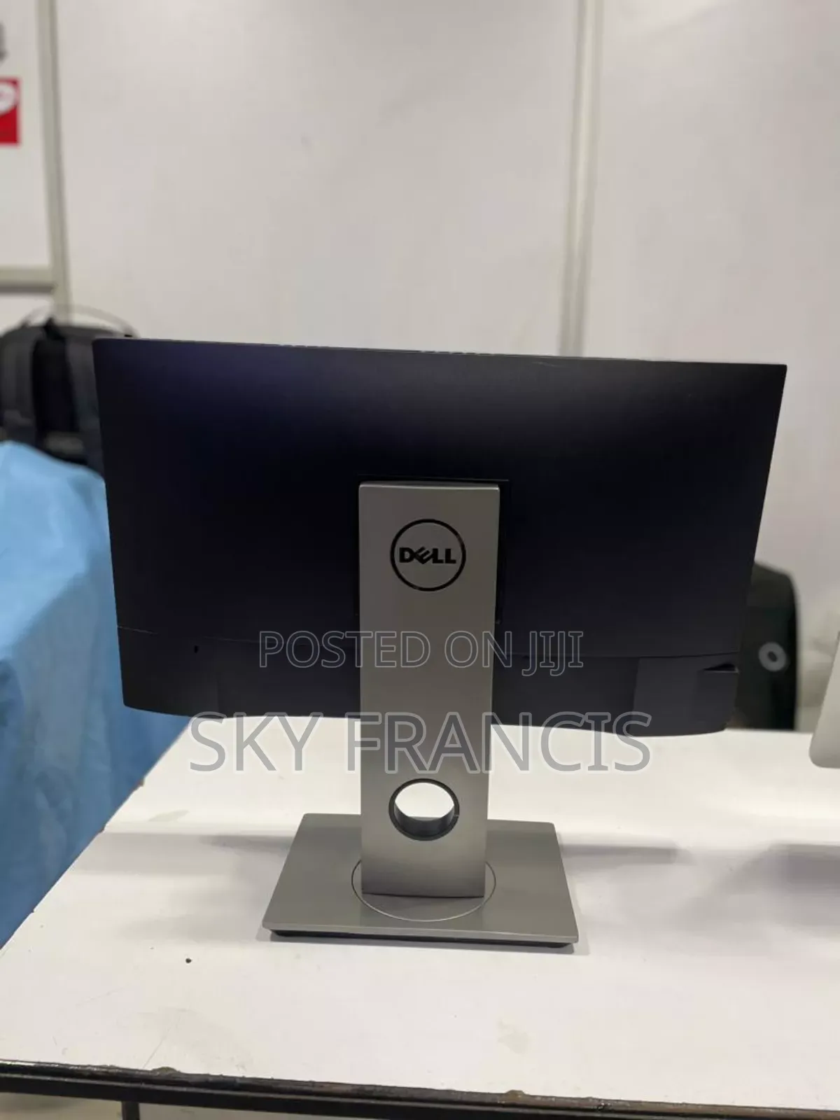 Dell Monitor Inch 24 Ips Flameless