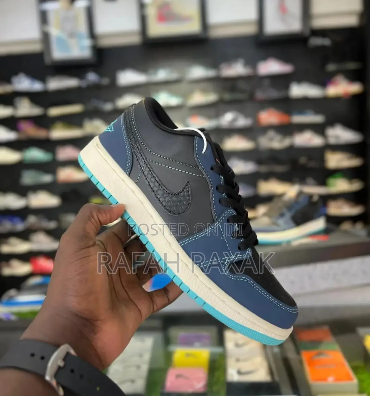 Original Nike Air Jordan 1 Low Black Dark Obsidian Sneaker
