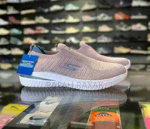 Original Unisex Skechers Gowalk Light Sneakers