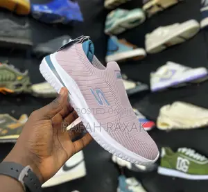 Original Unisex Skechers Gowalk Light Sneakers