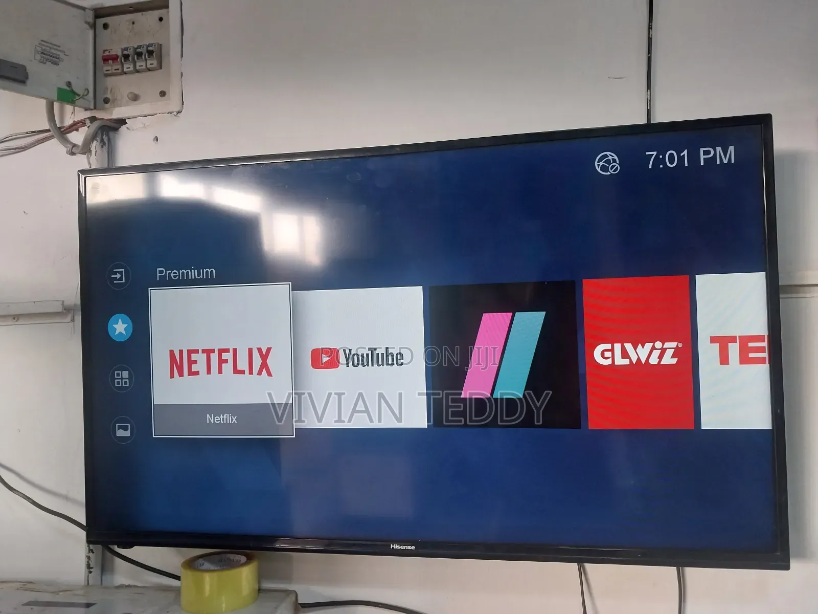 43" Smart TV Hisense With Youtube