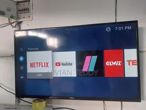 43" Smart TV Hisense With Youtube
