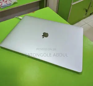 New Laptop Apple MacBook Pro 16GB Intel Core I7 SSD 512GB