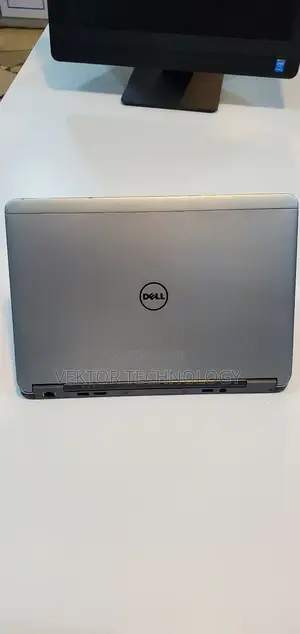 Laptop Dell Latitude E7240 8GB Intel Core I5 HDD 500GB