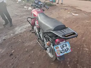 TVS HLX 125 2022 Red