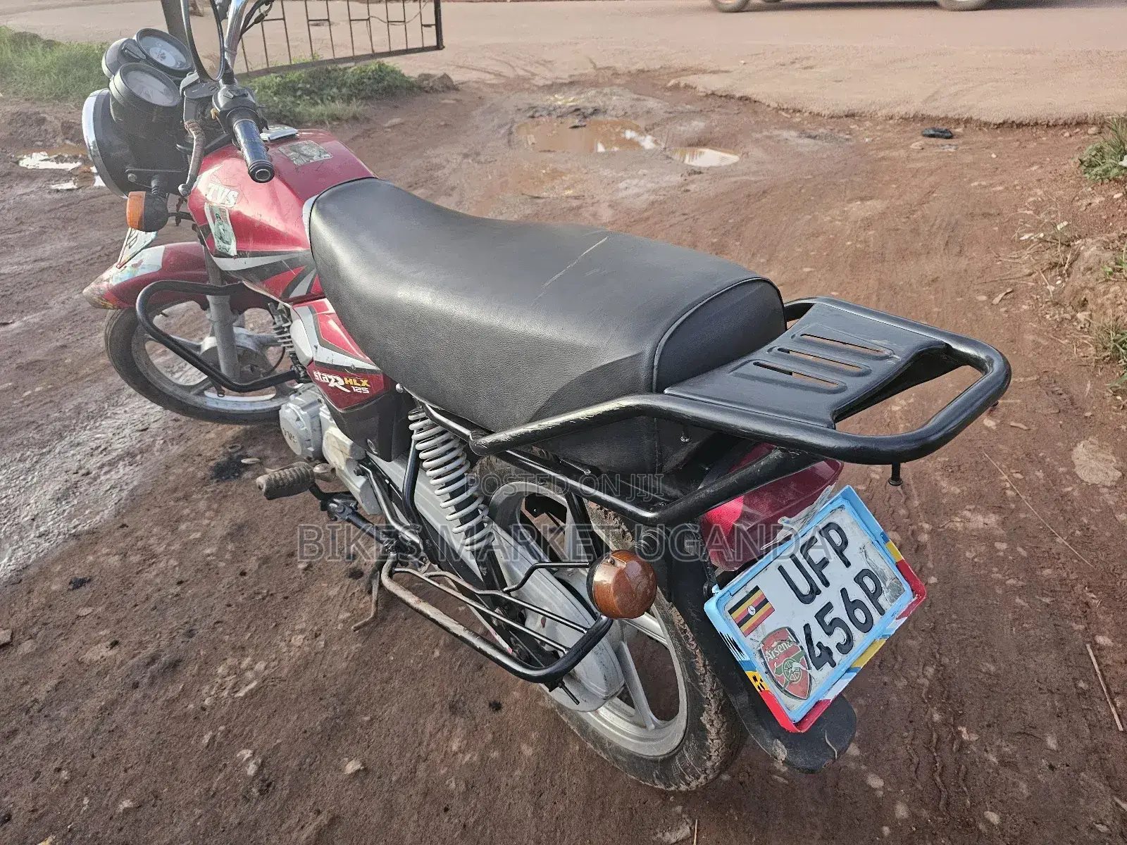 TVS HLX 125 2022 Red