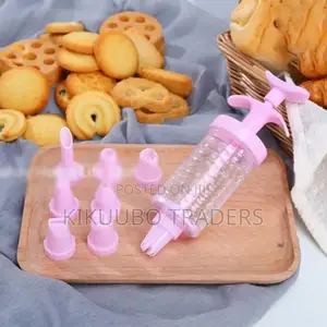 Reusable Pastry Gun With 8 Nozzles
