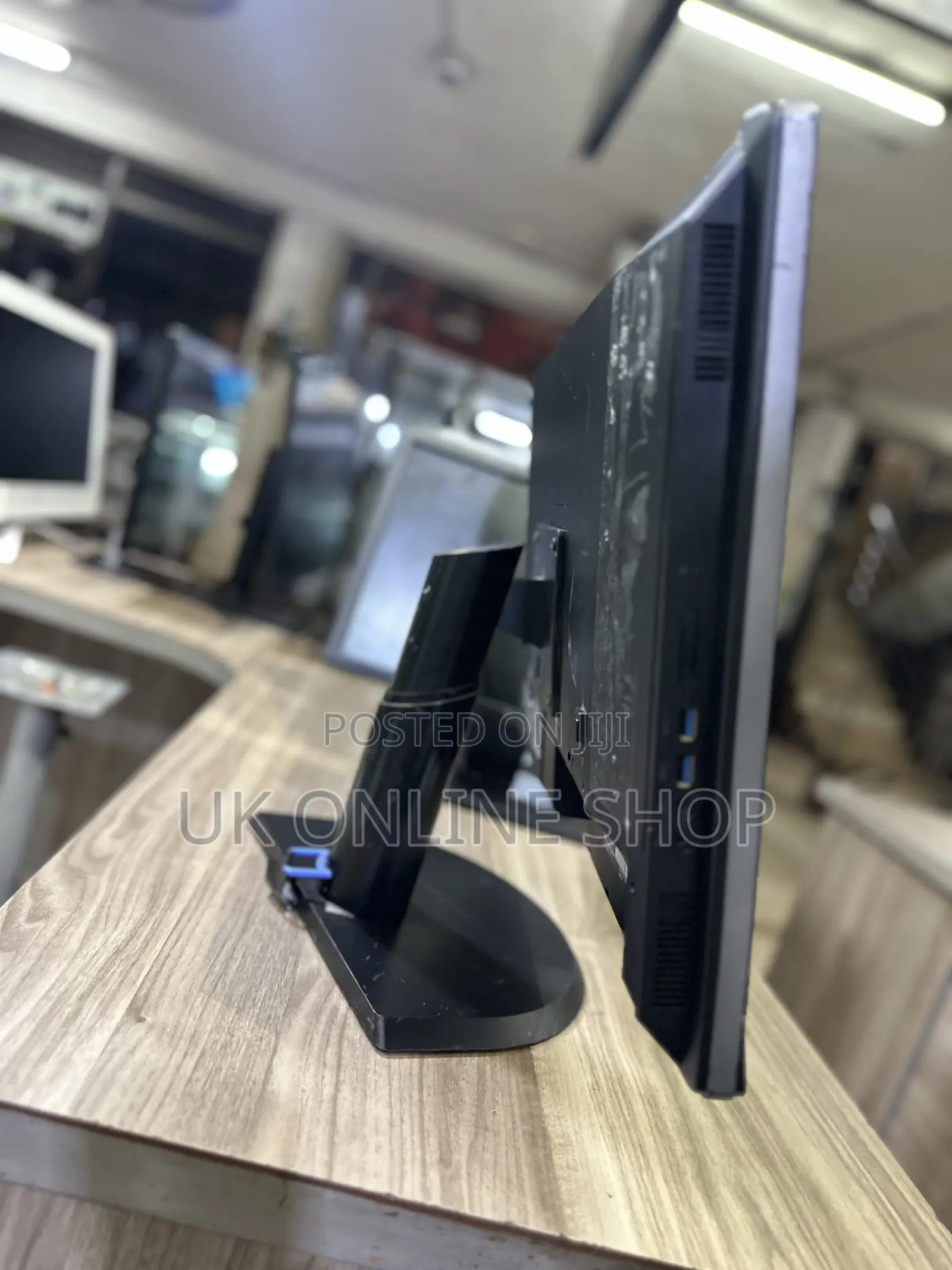 Desktop Computer HP AiO 20 4GB Intel Core I5 HDD 500GB