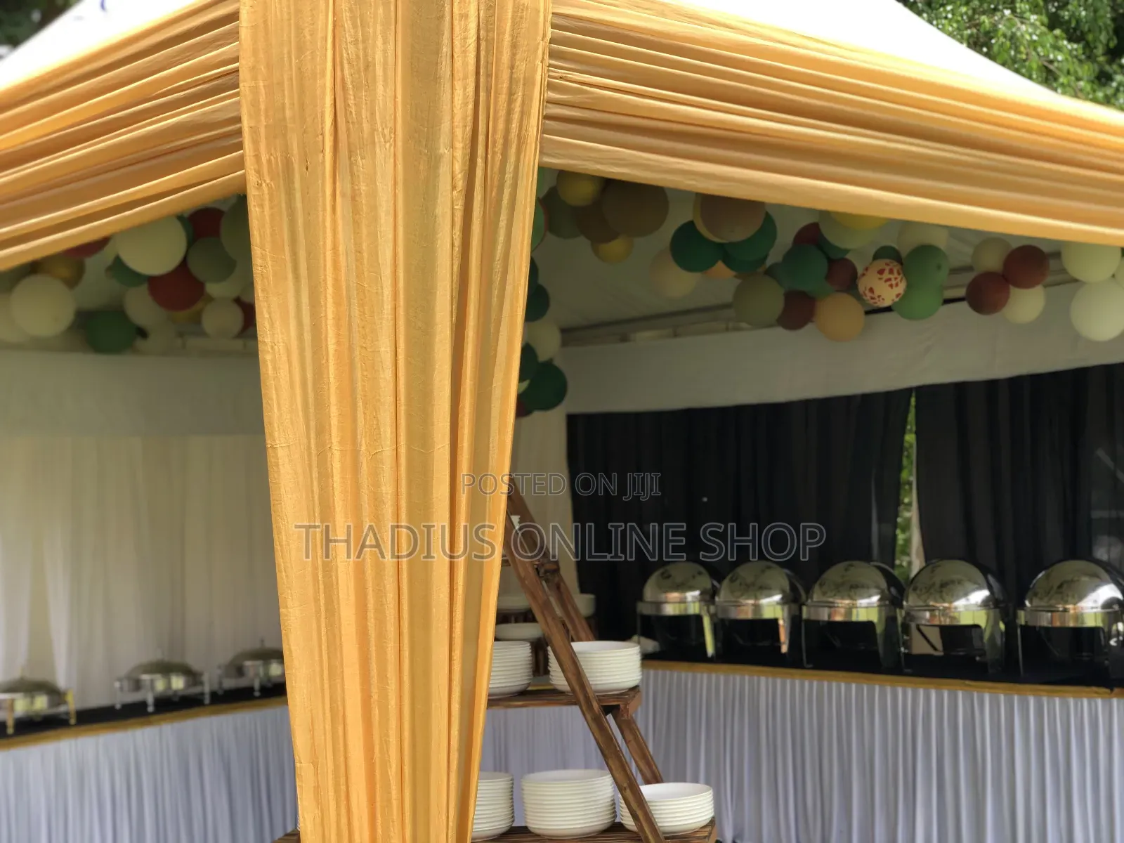 Dine With Confidence With a Good Decorated Serving Centre